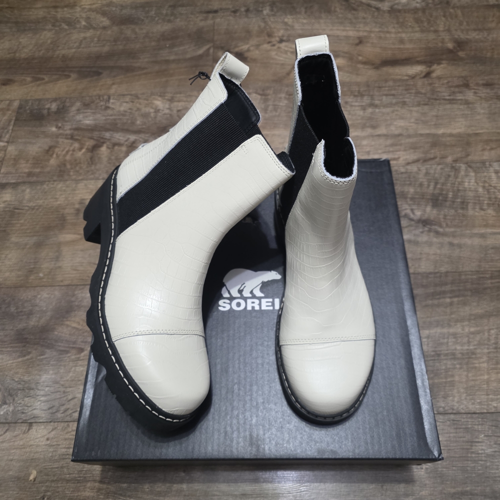 Sorel Joan Chelsea Women's Black and White Ankle Boots Size 9.5